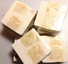 Load image into Gallery viewer, Cucumber and Pineapple